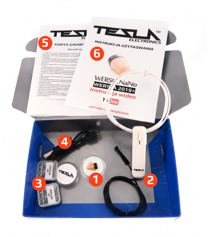 Zawartość zestawu Tesla nano — słuchawka, pętla, baterie, instrukcje